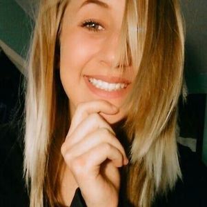 Meet your Posher, Lacee